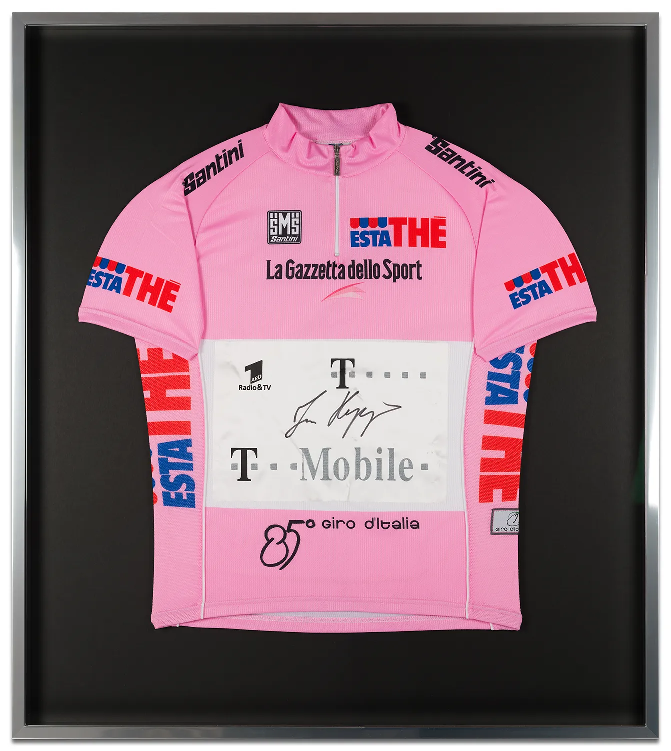 Trikotrahmen in Schwarz mit individuell gerahmten Giro d´Italia Radsport-Trikot
